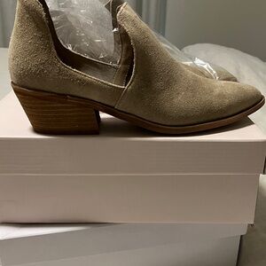 Chinese Laundry Beige Suede Heeled Boots